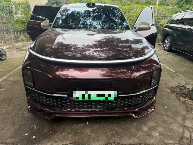 Li Auto L9 — Фото автомобиля 3