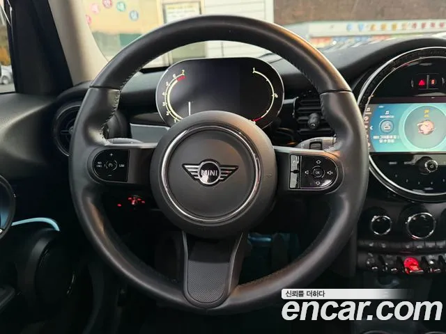 Mini Cooper — Фото автомобиля 9