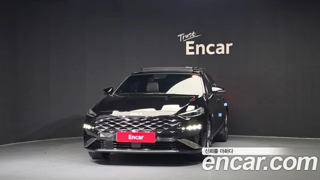 Kia K8 — Фото автомобиля 3
