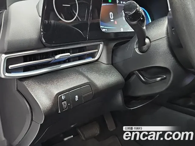 Hyundai AVANTE Новый Avante (CN7) — Фото автомобиля 16