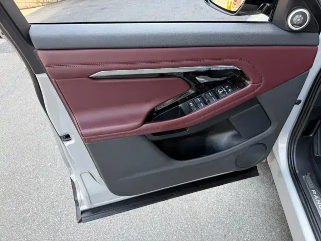 Land Rover Range Rover Evoque — Фото автомобиля 6