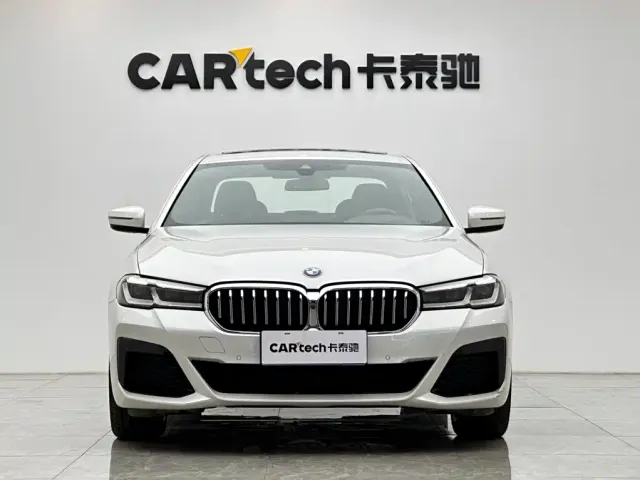 BMW 5 Series — Фото автомобиля 7