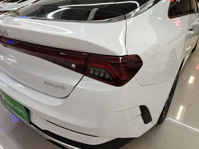 Kia K5 — Фото автомобиля 7