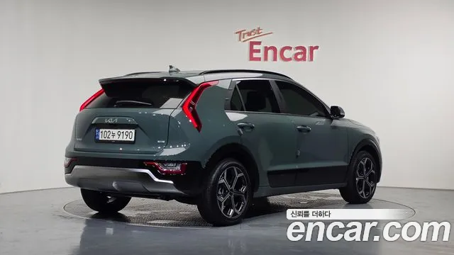 Kia Niro The All New Niro Signature — Фото автомобиля 2