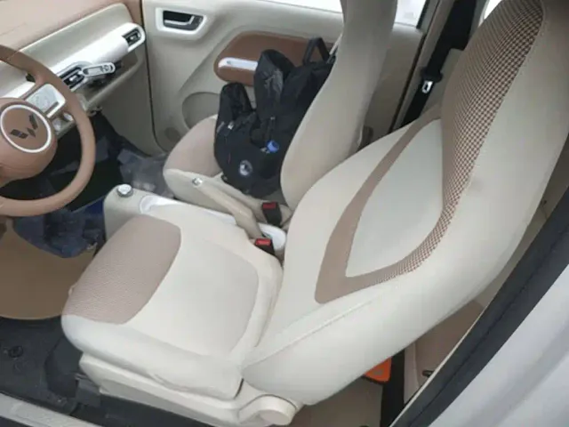 Wuling Hongguang Mini EV — Фото автомобиля 14