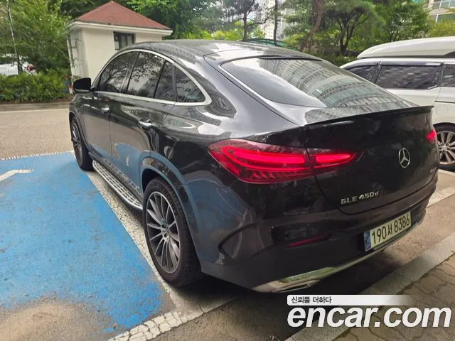 Mercedes-Benz GLE-Class — Фото автомобиля 3