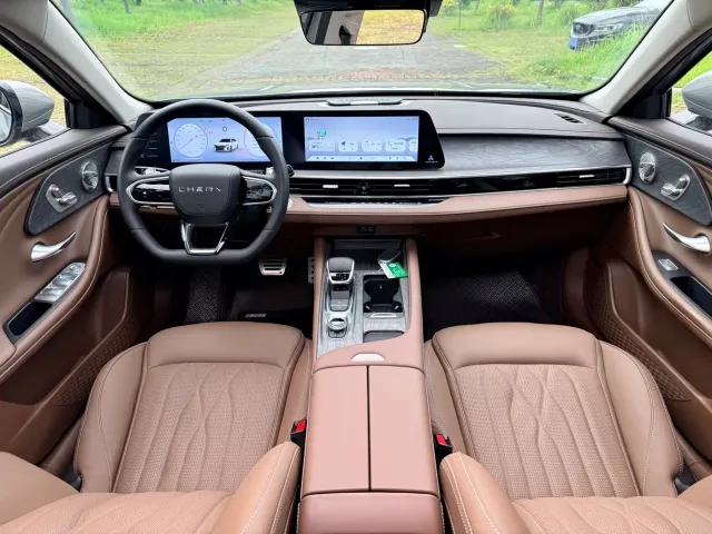 Chery Arrizo 8 — Фото автомобиля 6