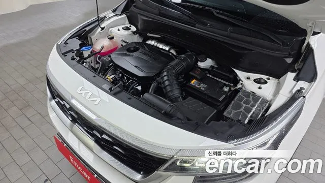 Kia Seltos Seltos Бензин 1.6 турбо 2WD — Фото автомобиля 6