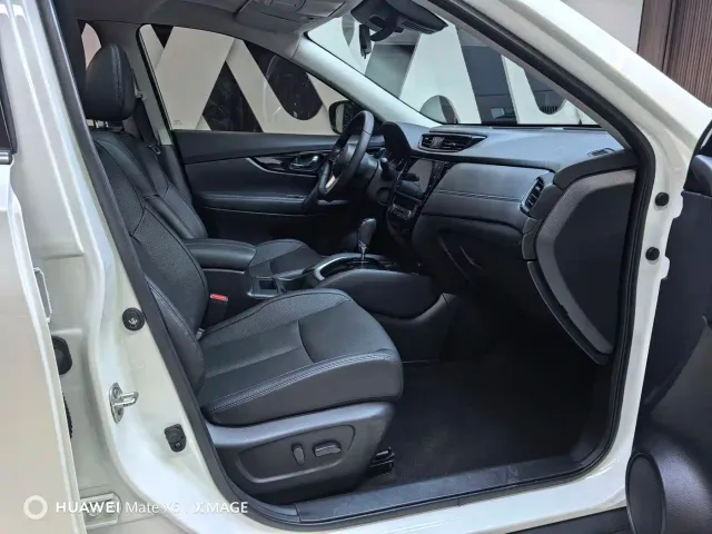 Nissan X-Trail 2022 Facelift 2.0L 2WD Smart Connect Ultimate Edition — Фото автомобиля 23