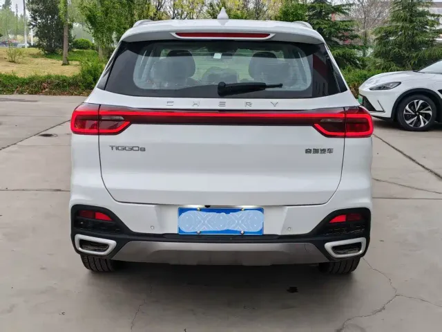 Chery Tiggo 8 — Фото автомобиля 6