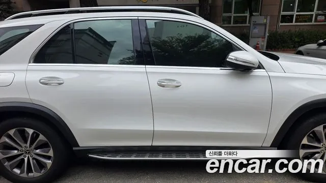 Mercedes-Benz GLE-Class — Фото автомобиля 11