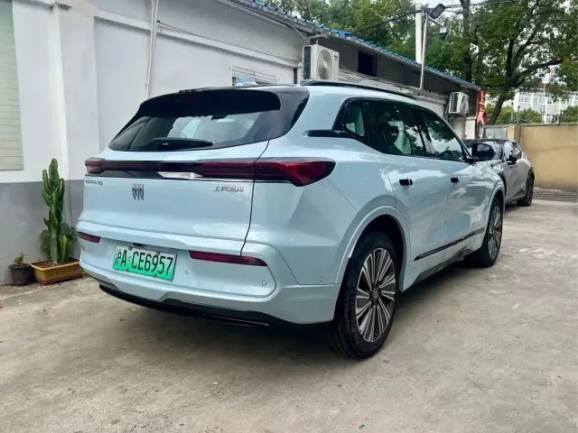 Buick E5 — Фото автомобиля 4