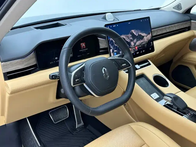 Aito M5 — Фото автомобиля 10