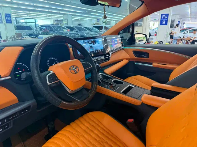 Toyota Granvia — Фото автомобиля 6