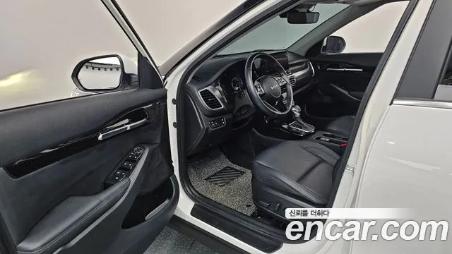 Kia Seltos — Фото автомобиля 10