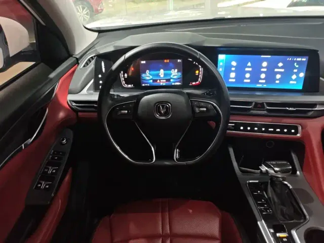 Changan CS75 Plus — Фото автомобиля 10