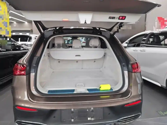 Mercedes-Benz EQE SUV — Фото автомобиля 18