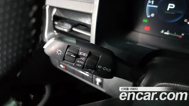 KG_Mobility_Ssangyong Rexton Новый Rexton Sport Khan Дизель 2.2 4WD — Фото автомобиля 29