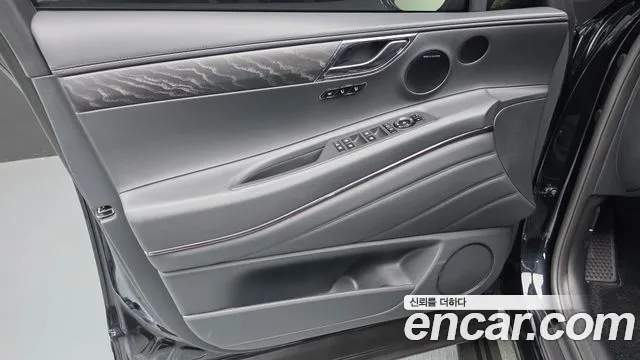 Genesis GV80 — Фото автомобиля 21