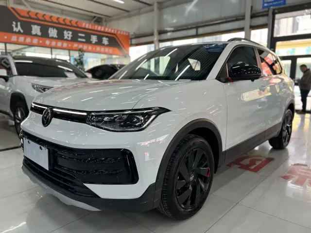 Фотография автомобиля — Volkswagen Tharu