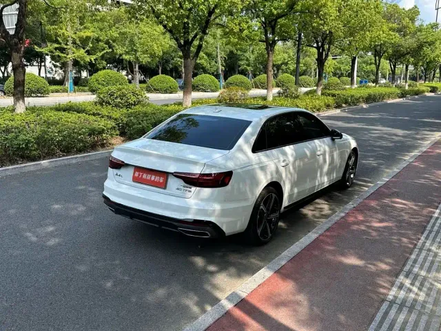 Audi A4L — Фото автомобиля 4