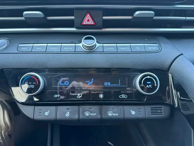Hyundai Elantra — Фото автомобиля 18