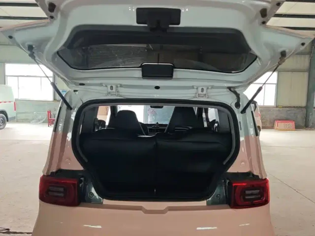 Wuling Hongguang Mini EV — Фото автомобиля 18