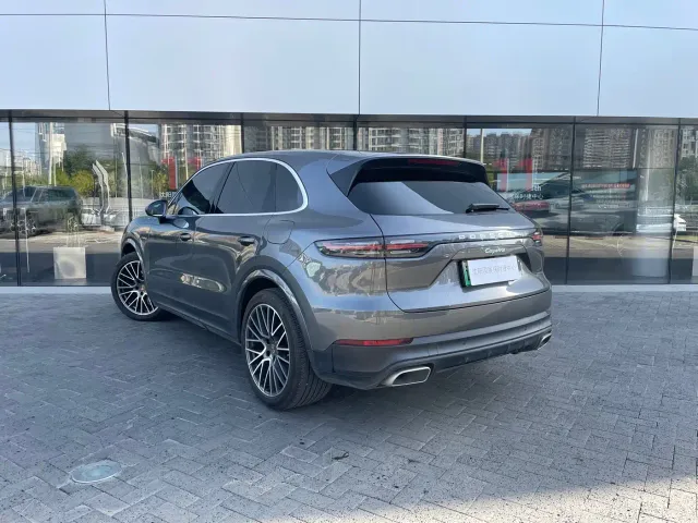 Porsche Cayenne — Фото автомобиля 6