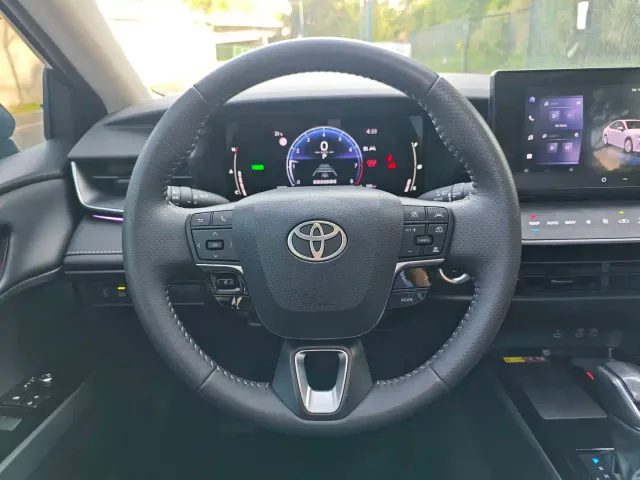 Toyota Camry — Фото автомобиля 11