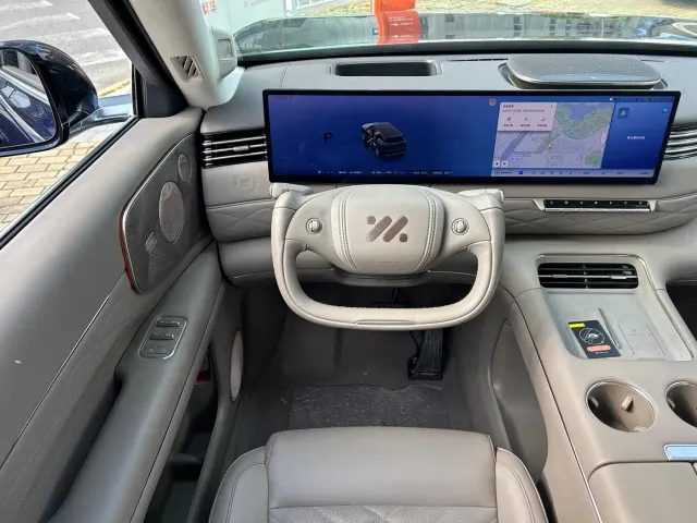 IM Motors LS9 — Фото автомобиля 9