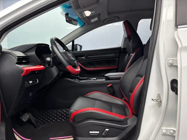 Geely Emgrand S — Фото автомобиля 4