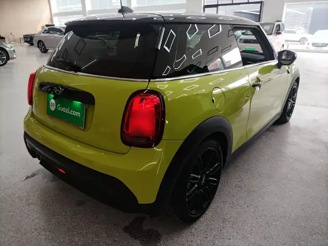 MINI Hatch — Фото автомобиля 6