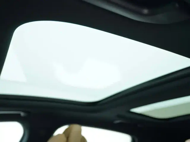 Mercedes-Benz E-Class — Фото автомобиля 10