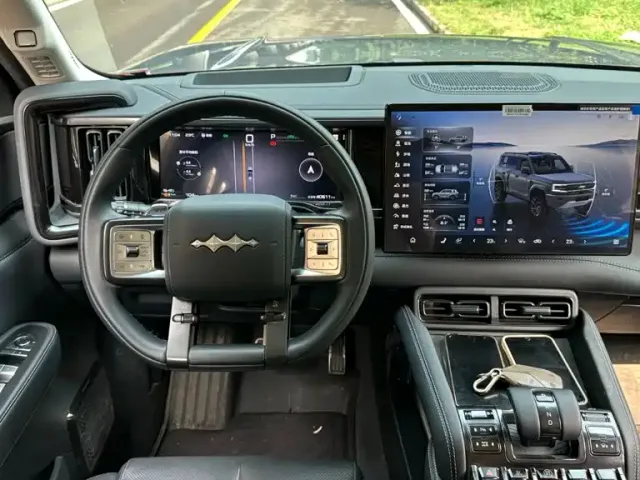 BYD FangChengBao Leopard 5 — Фото автомобиля 10