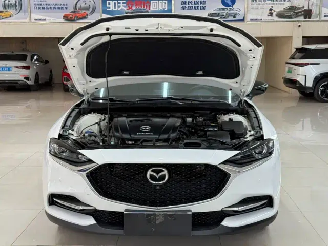 Mazda CX-4 — Фото автомобиля 7