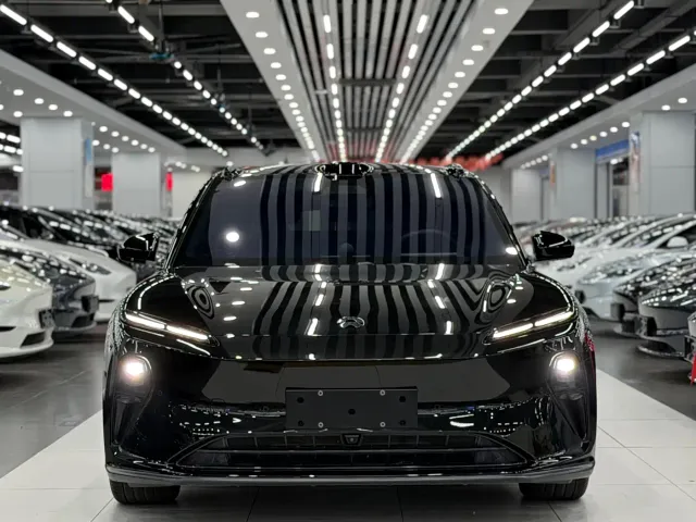 Nio ET5 Touring — Фото автомобиля 2