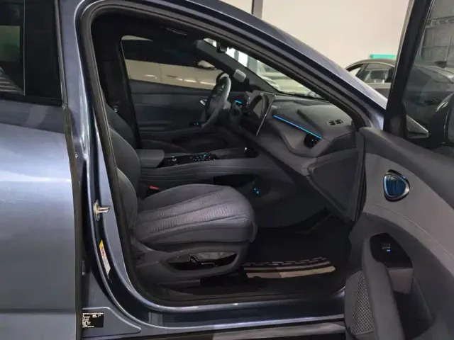 BYD Seal 06 GT — Фото автомобиля 8