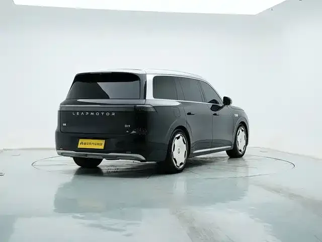 Leapmotor D Series — Фото автомобиля 4