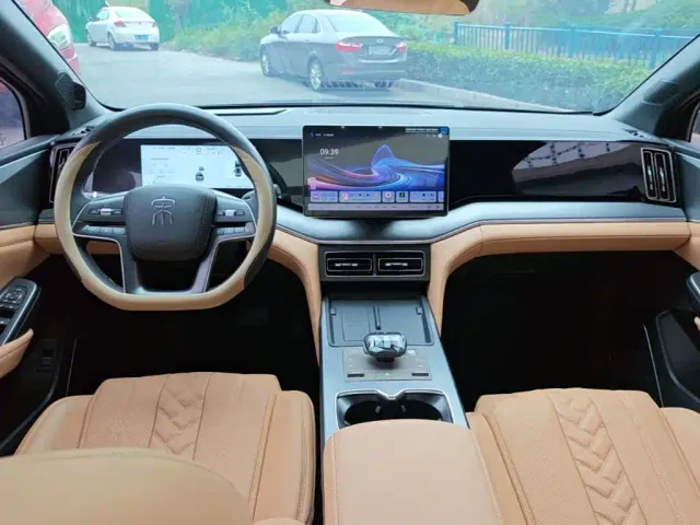 BYD Song L DM-i — Фото автомобиля 9