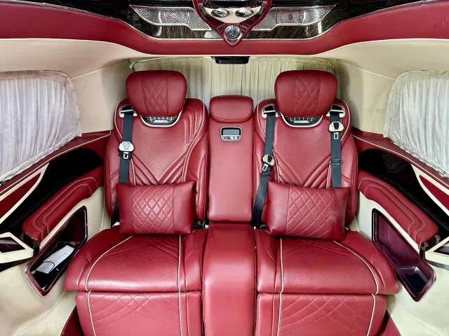 Mercedes-Benz V-Class — Фото автомобиля 14