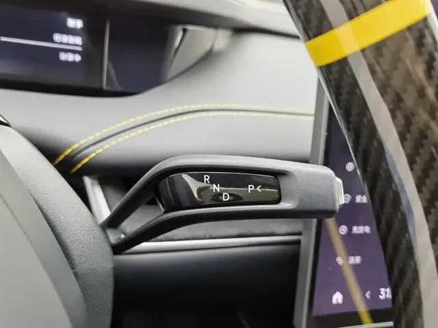 Xiaomi Auto Xiaomi SU7 Ultra 2025 Model Ultra — Фото автомобиля 13