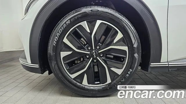 Kia EV6 — Фото автомобиля 5