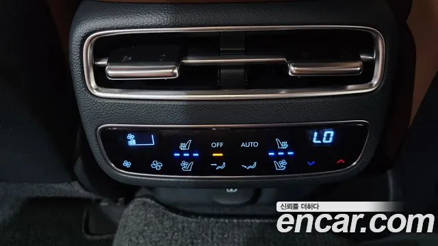 Genesis GV70 2.5T Бензин AWD — Фото автомобиля 29