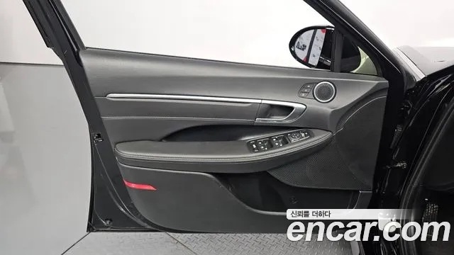 Hyundai Sonata — Фото автомобиля 13