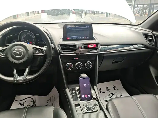 Mazda CX-4 — Фото автомобиля 12