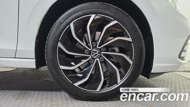 Volkswagen Golf Golf 8 поколение 2.0 TDI Prestige — Фото автомобиля 5