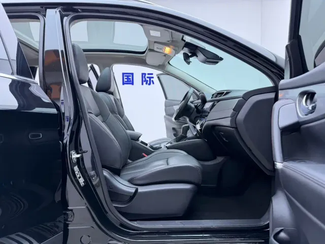 Nissan Qashqai 2021 2.0L CVT Luxury Version — Фото автомобиля 13