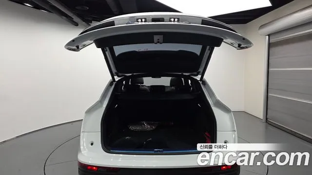Audi Q5 FY — Фото автомобиля 20