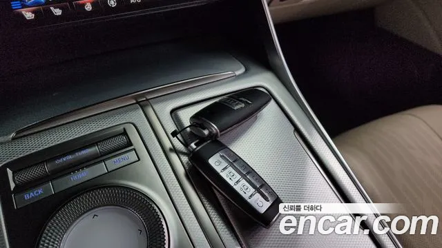 Genesis GV80 2.5T Бензин AWD — Фото автомобиля 12