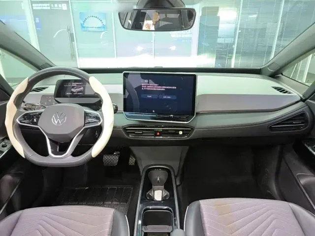 Volkswagen ID.3 — Фото автомобиля 9